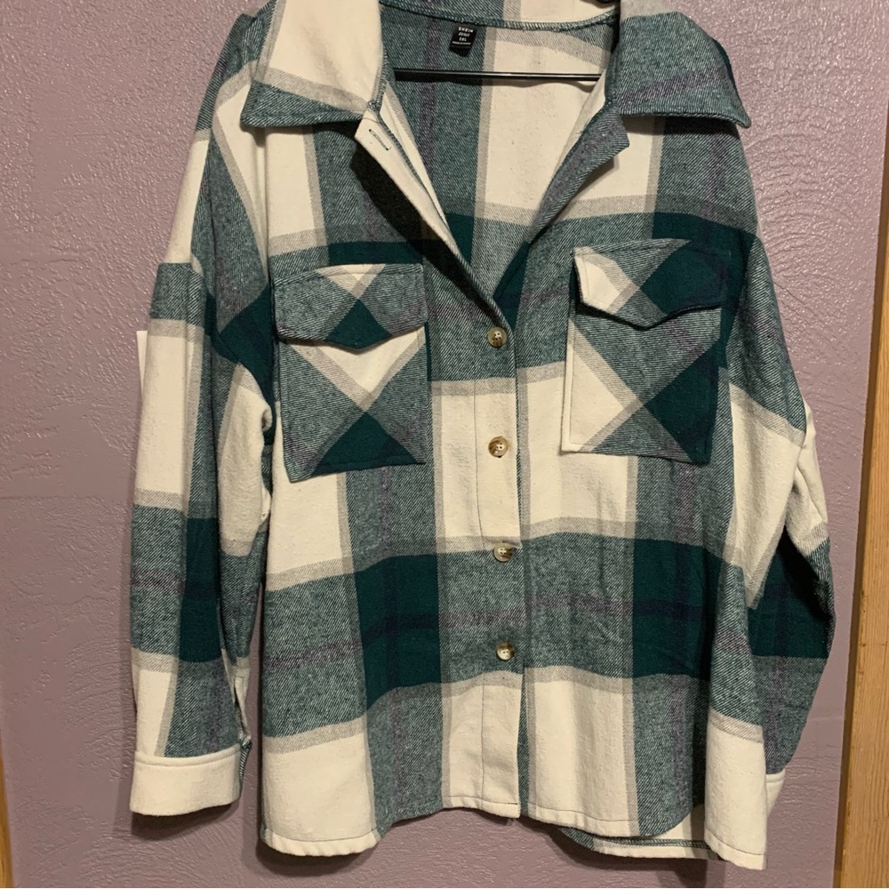 Shein Curve Green & White Plaid Shacket